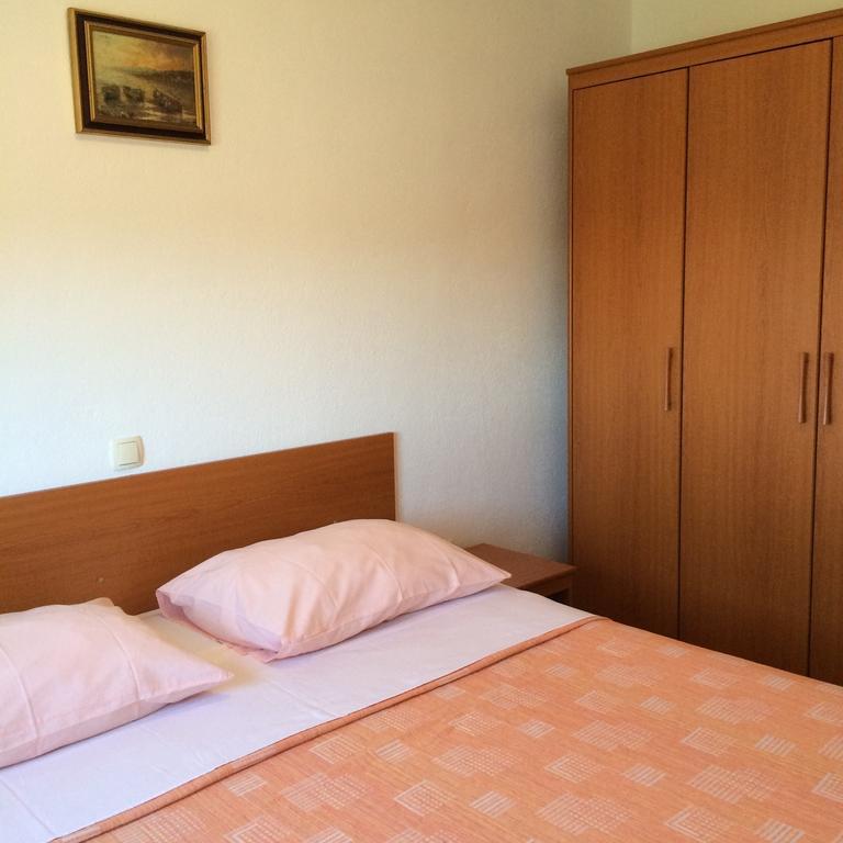 Apartments Pisac Razanj Room photo