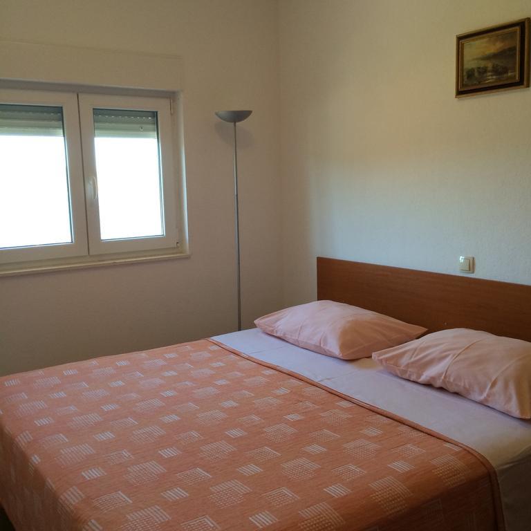 Apartments Pisac Razanj Room photo