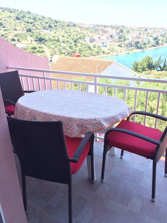 Apartments Pisac Razanj Exterior photo